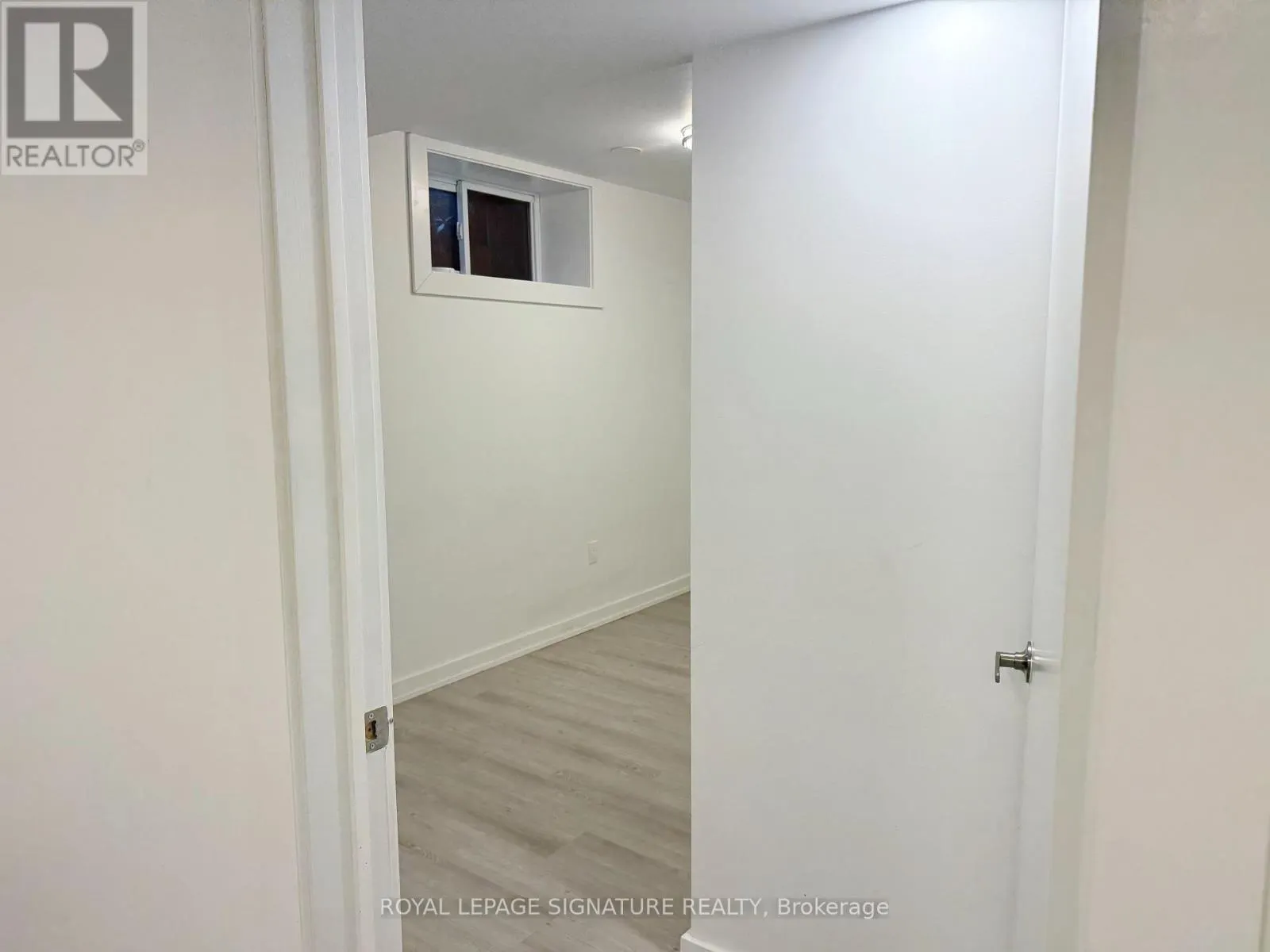 LOWER - 38 BURNHAMTHORPE ROAD W