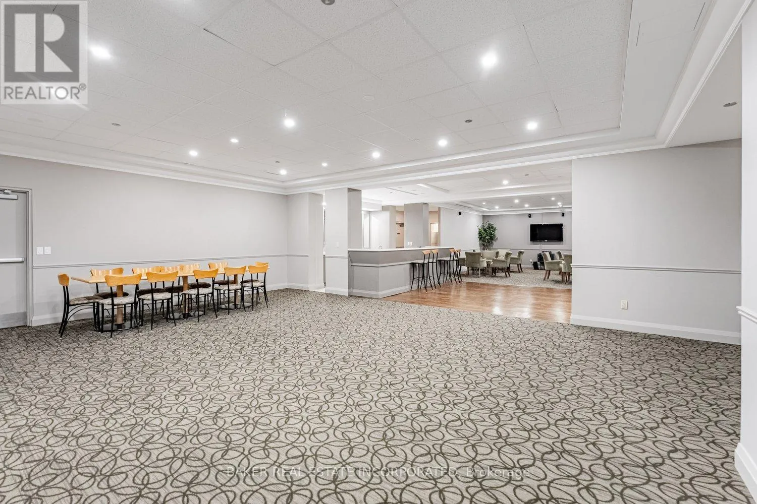 311 - 1150 PARKWEST PLACE