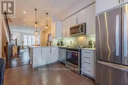 70 - 290 ROYALTON COMMON