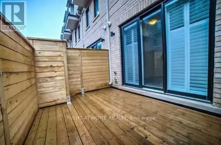 70 - 290 ROYALTON COMMON