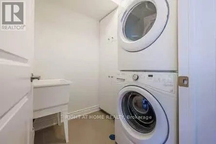 70 - 290 ROYALTON COMMON