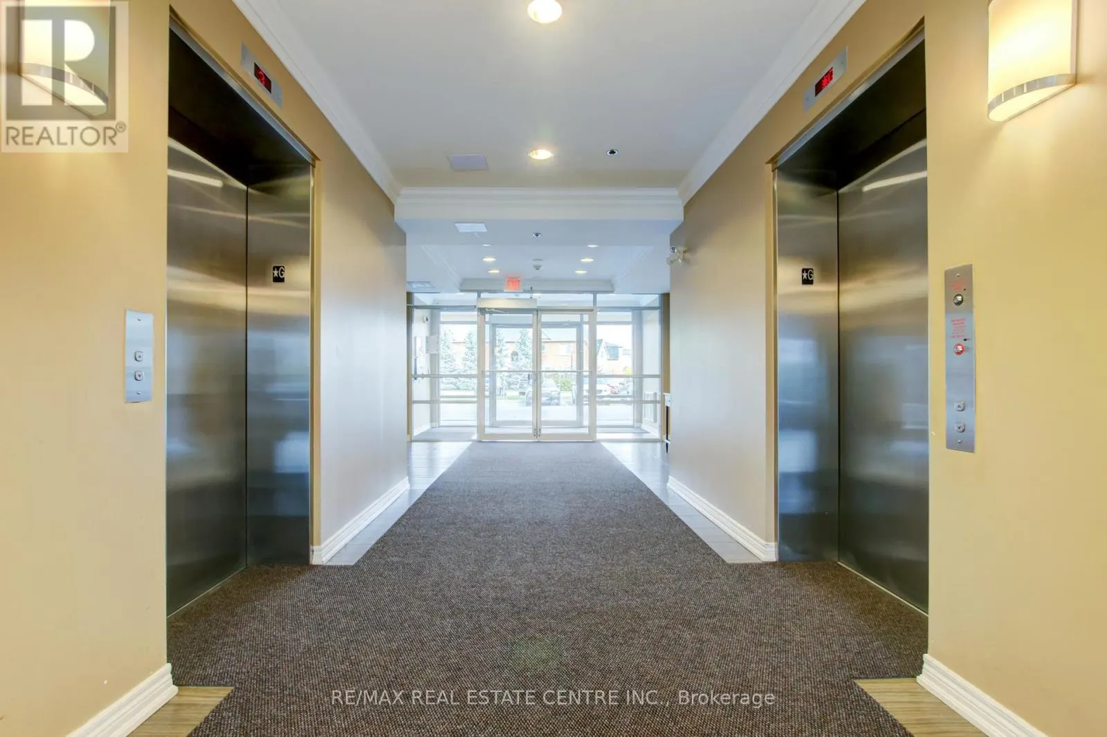 305 - 1419 COSTIGAN ROAD