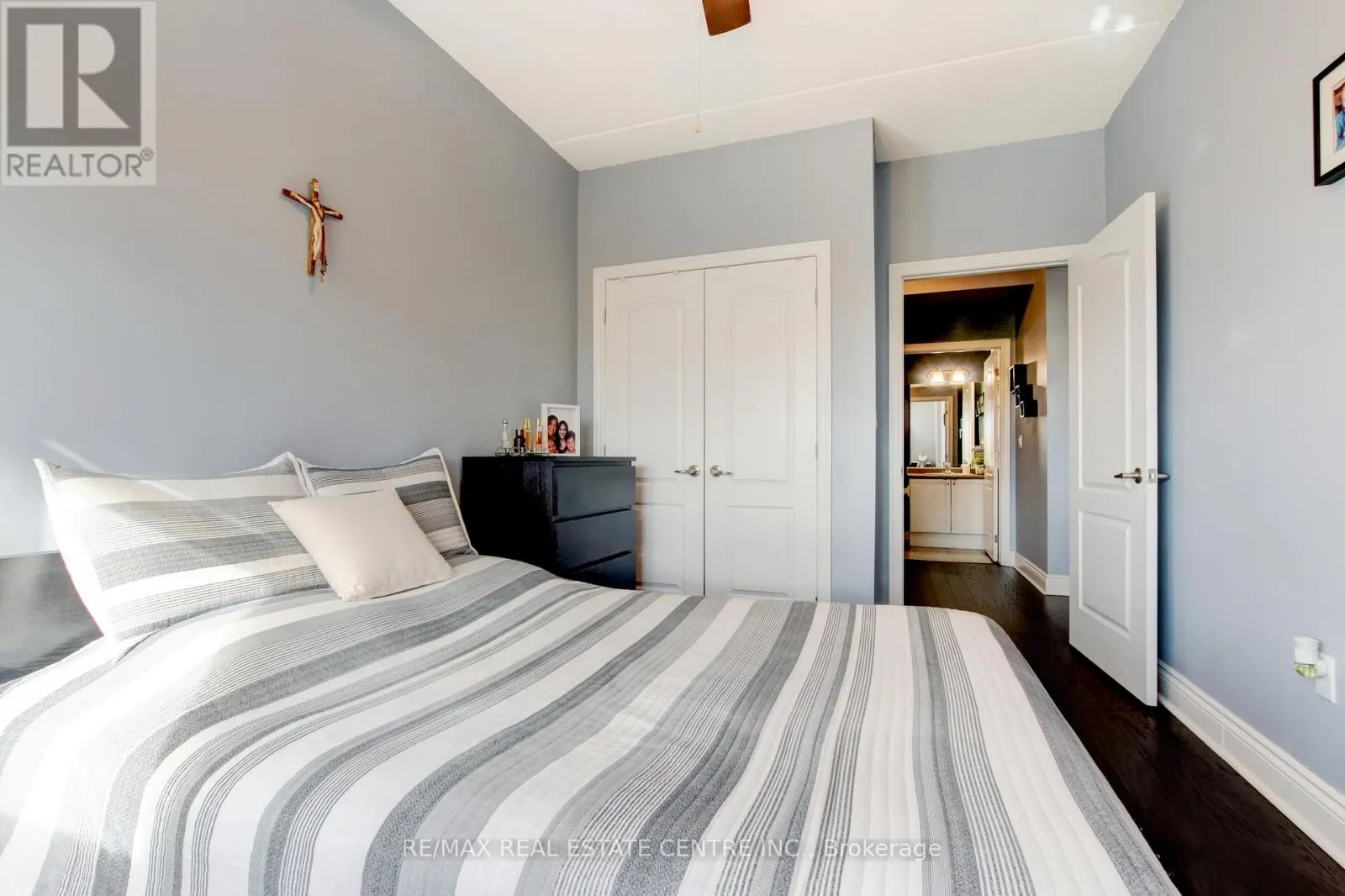 305 - 1419 COSTIGAN ROAD