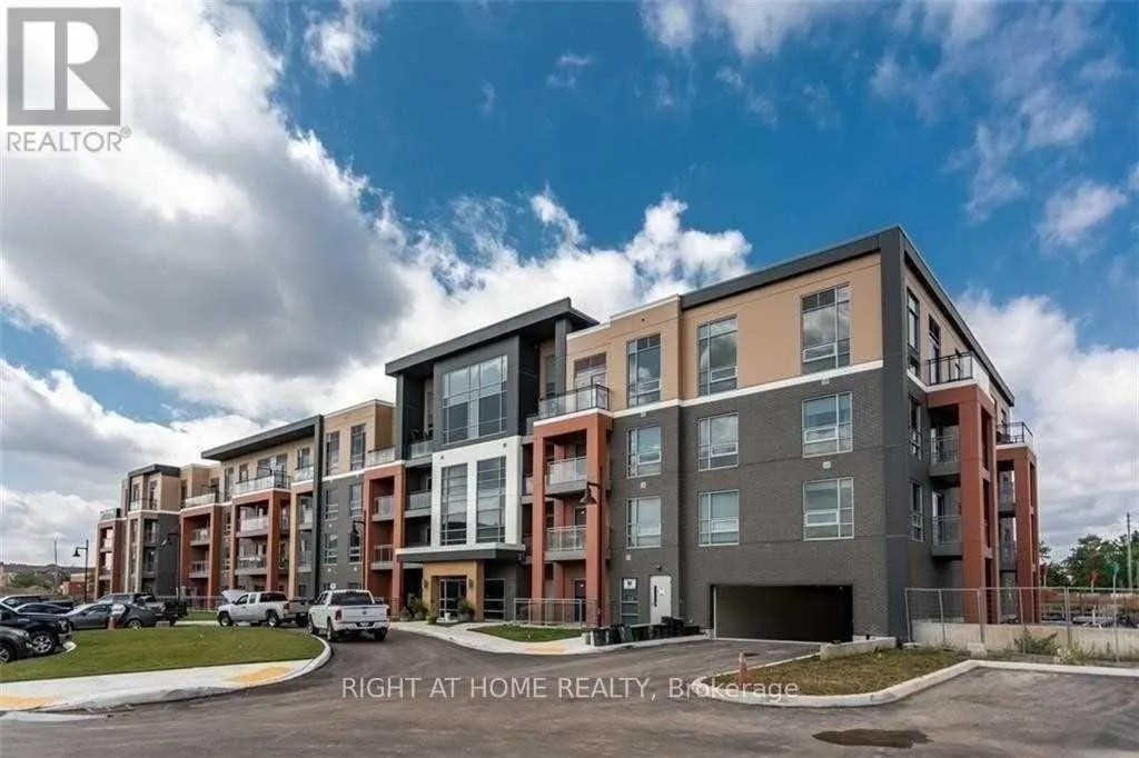 116 - 4040 UPPER MIDDLE ROAD