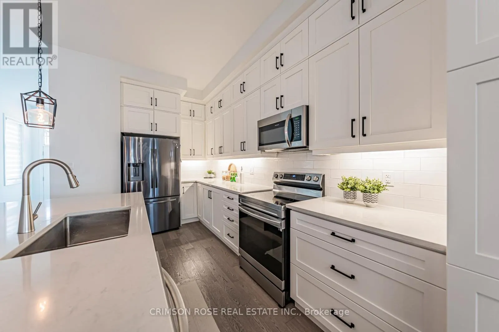 3045 WILLIAM CUTMORE BOULEVARD