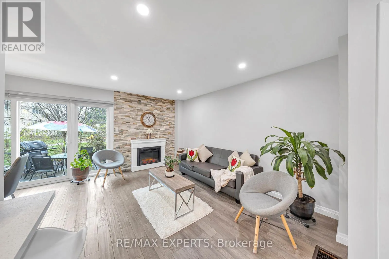 55 - 2676 FOLKWAY DRIVE NW