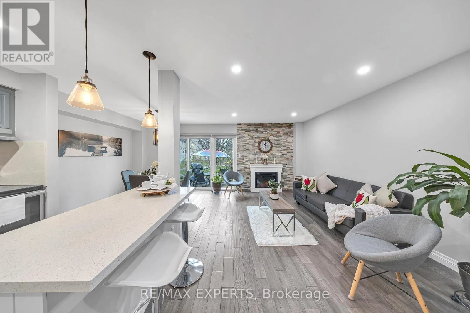 55 - 2676 FOLKWAY DRIVE NW