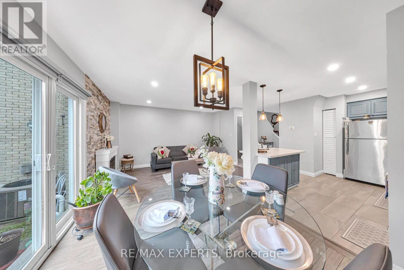 55 - 2676 FOLKWAY DRIVE NW