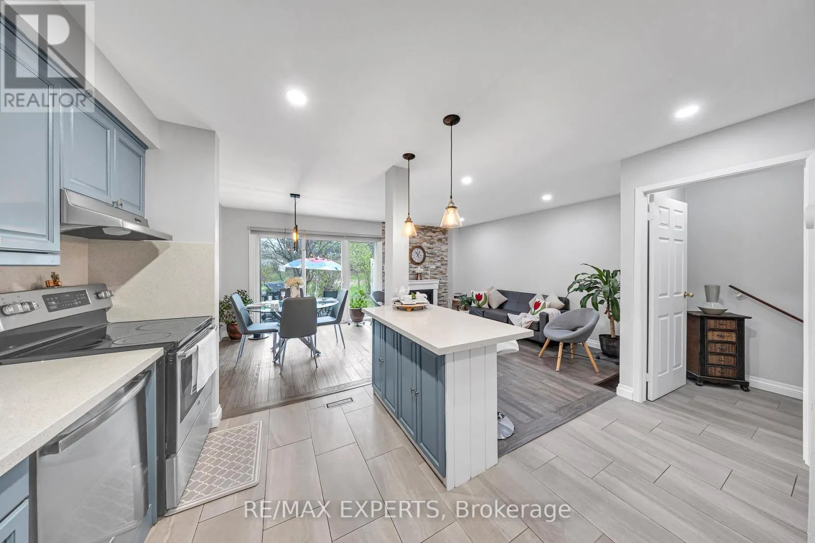 55 - 2676 FOLKWAY DRIVE NW