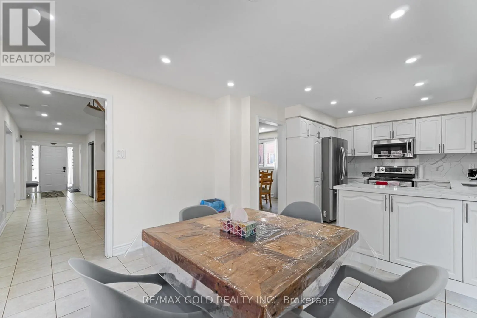 20 MOUNTAINBERRY ROAD