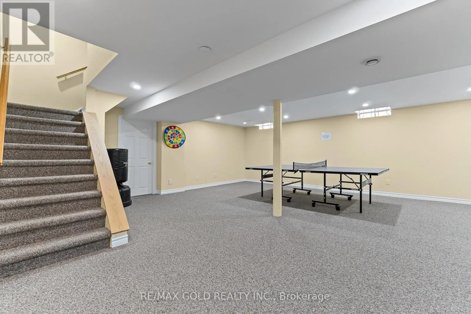 20 MOUNTAINBERRY ROAD