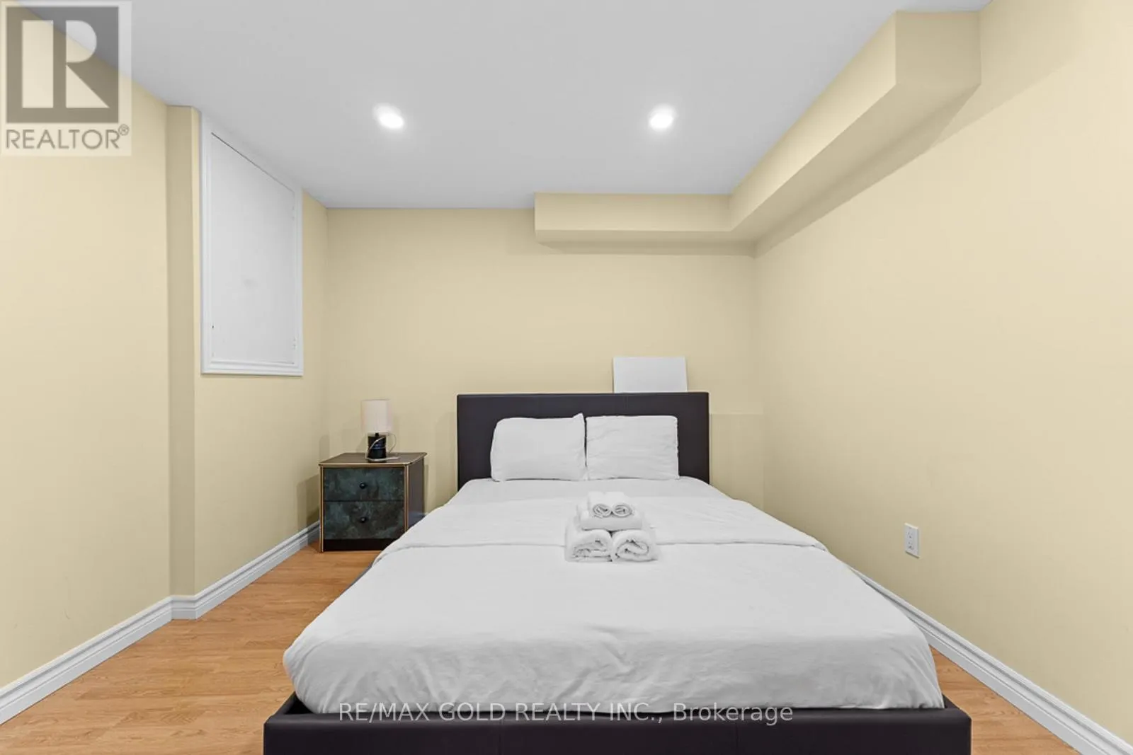 20 MOUNTAINBERRY ROAD