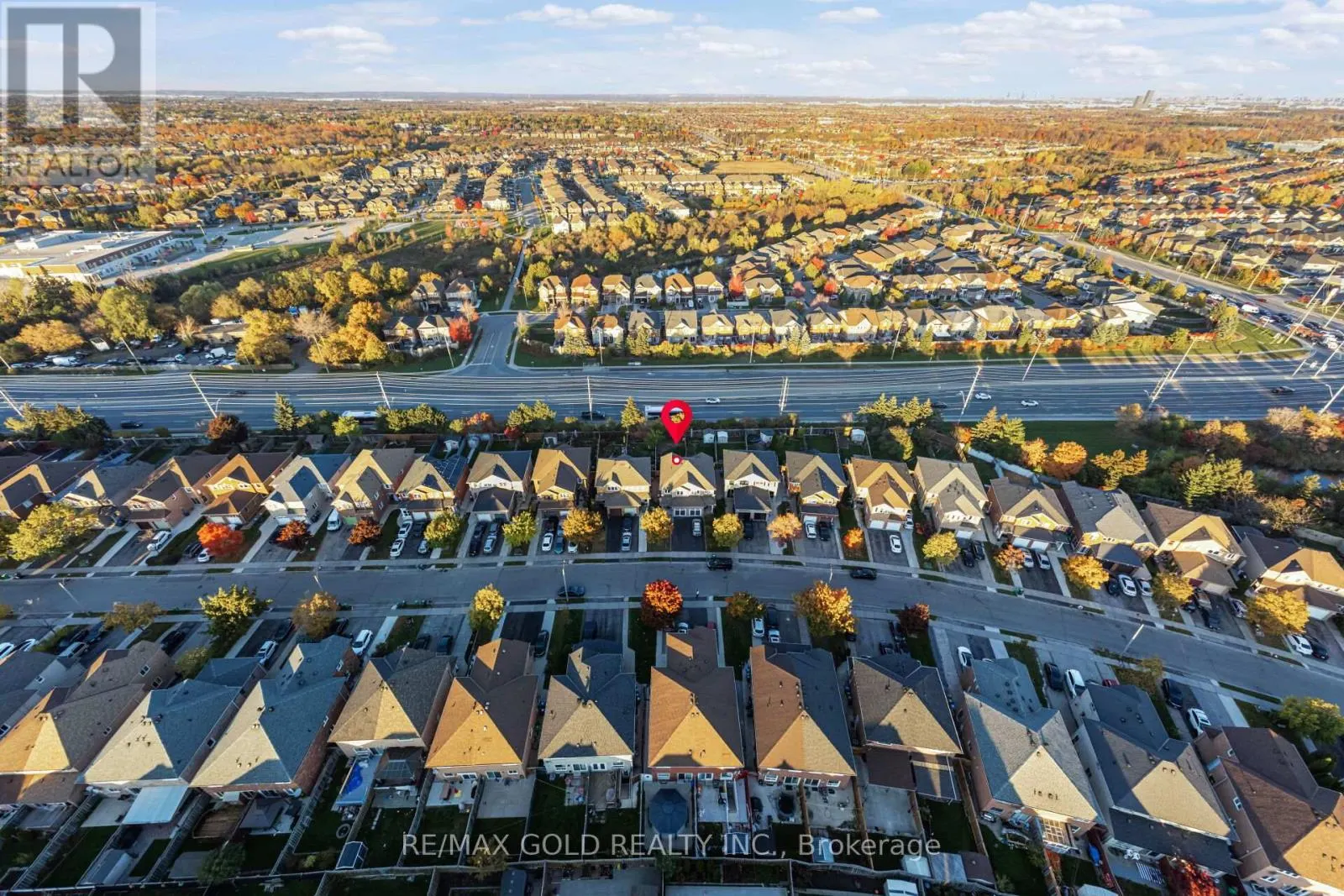 63 MOUNT FUJI CRESCENT