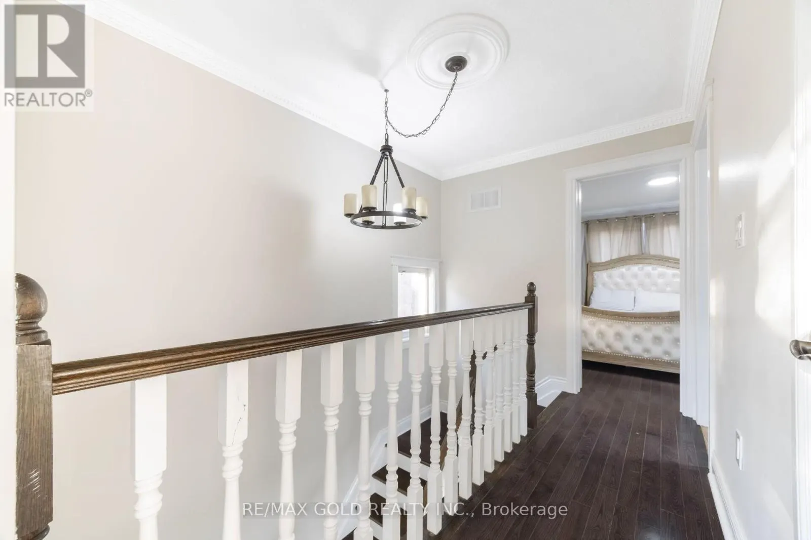 63 MOUNT FUJI CRESCENT