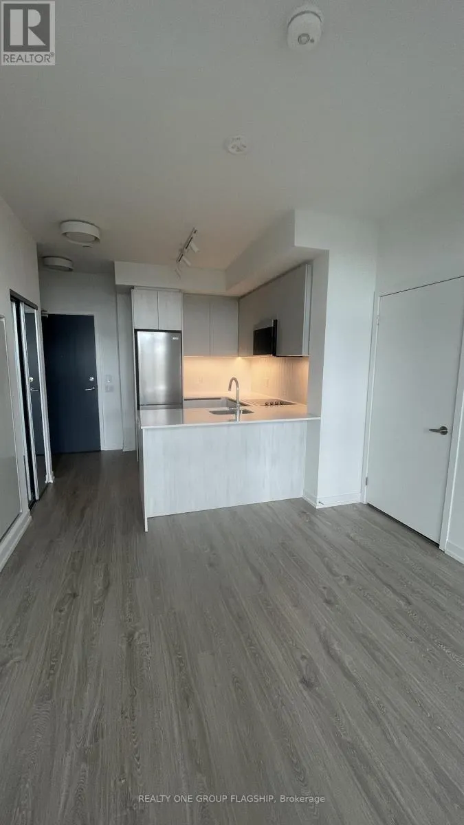 401 - 2485 EGLINTON AVENUE W