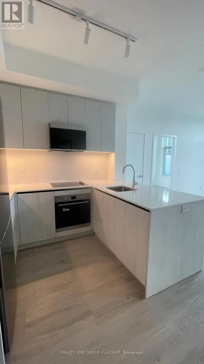 401 - 2485 EGLINTON AVENUE W