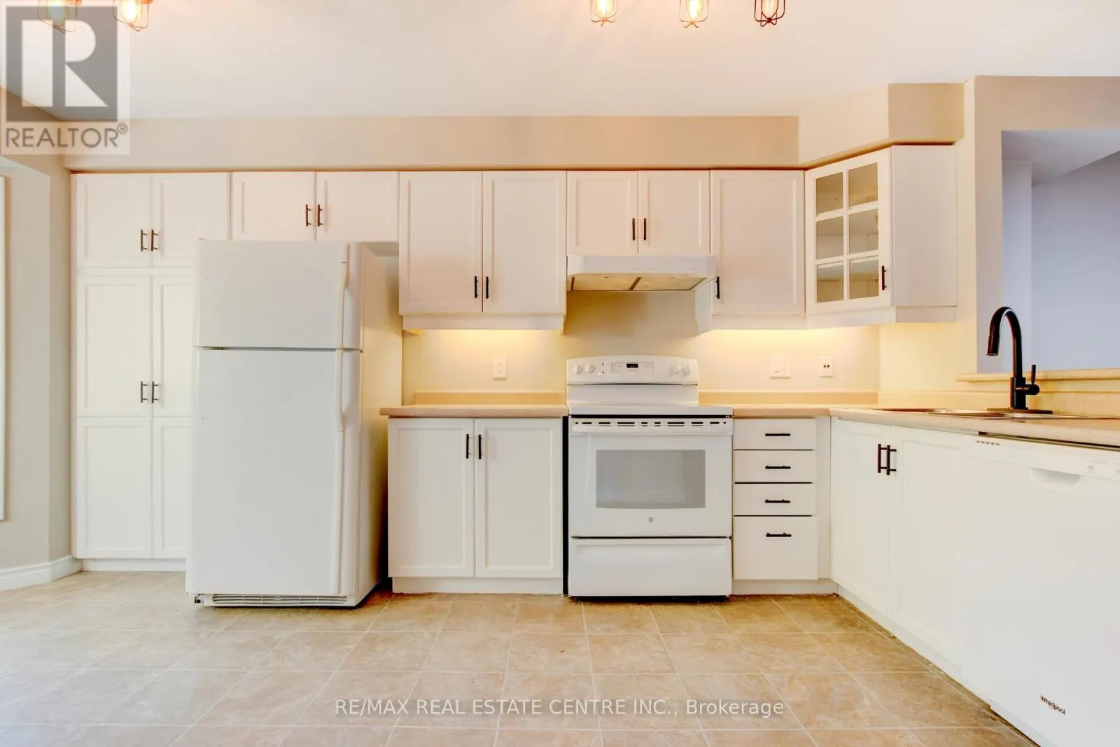 82 - 3480 UPPER MIDDLE ROAD