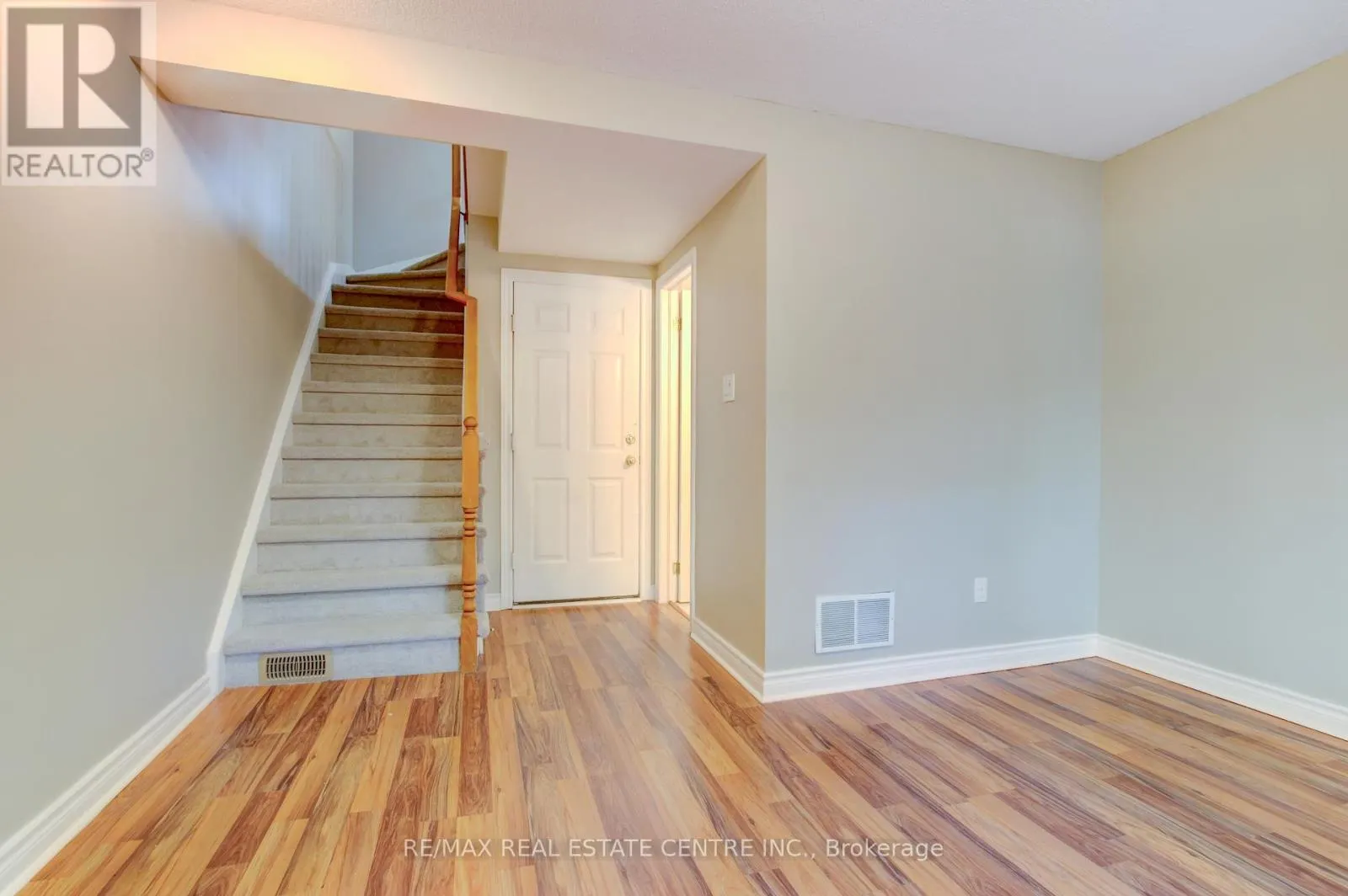 82 - 3480 UPPER MIDDLE ROAD