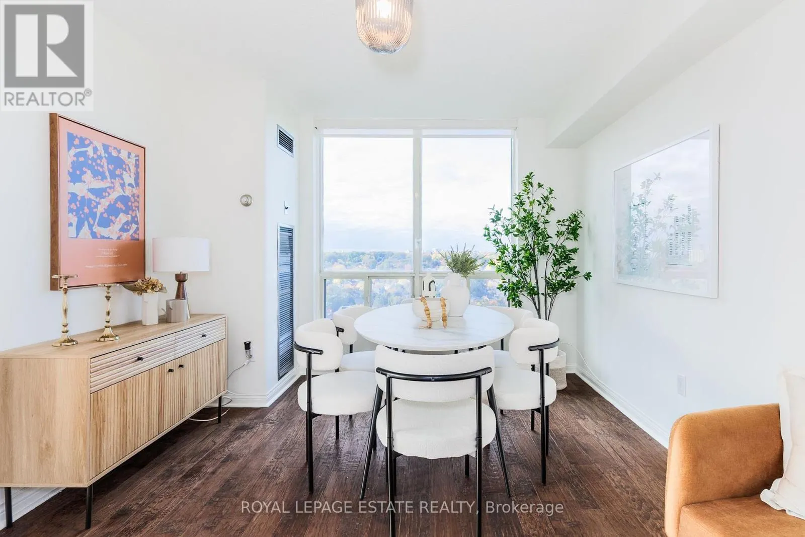 1903 - 3 HICKORY TREE ROAD