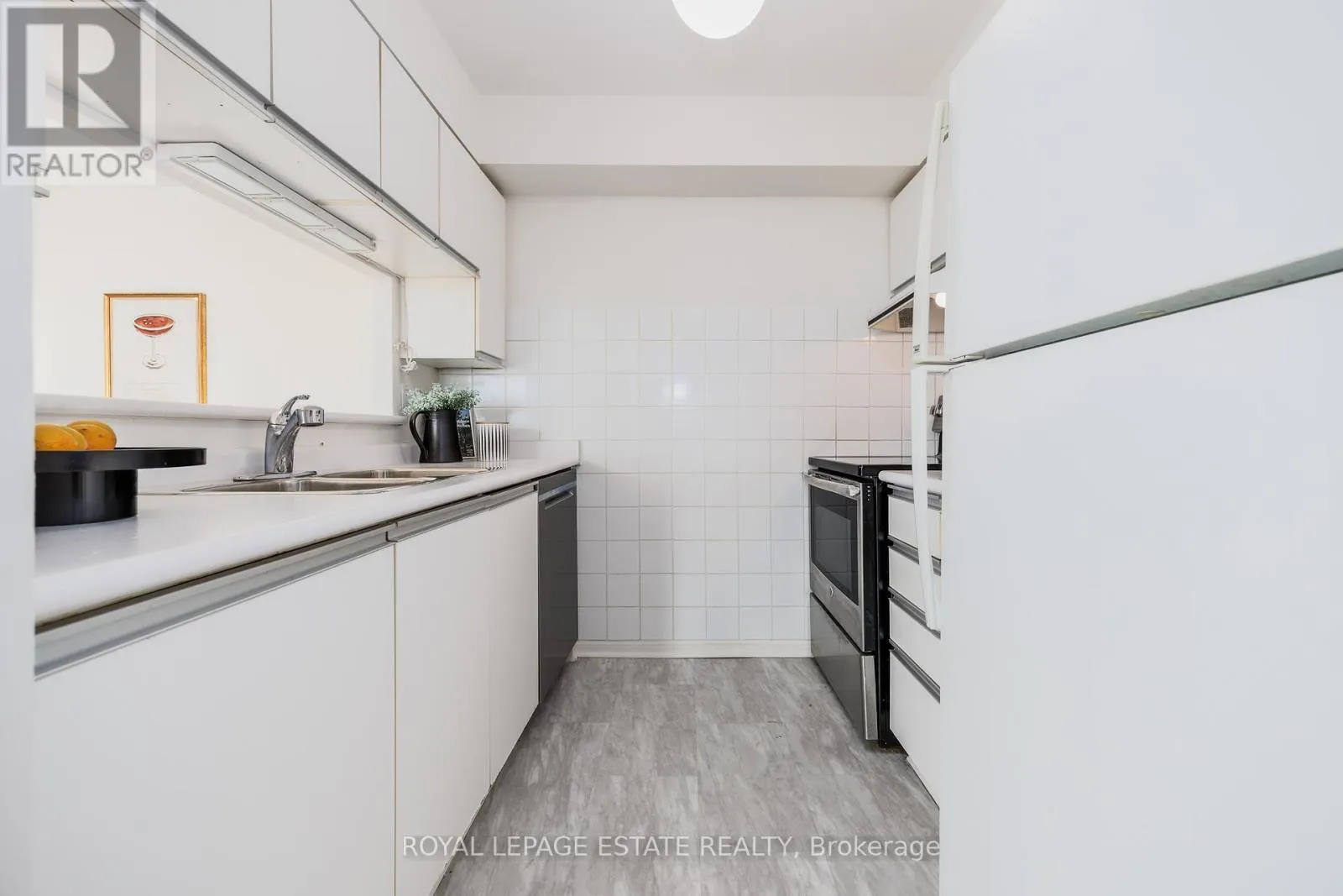 1903 - 3 HICKORY TREE ROAD