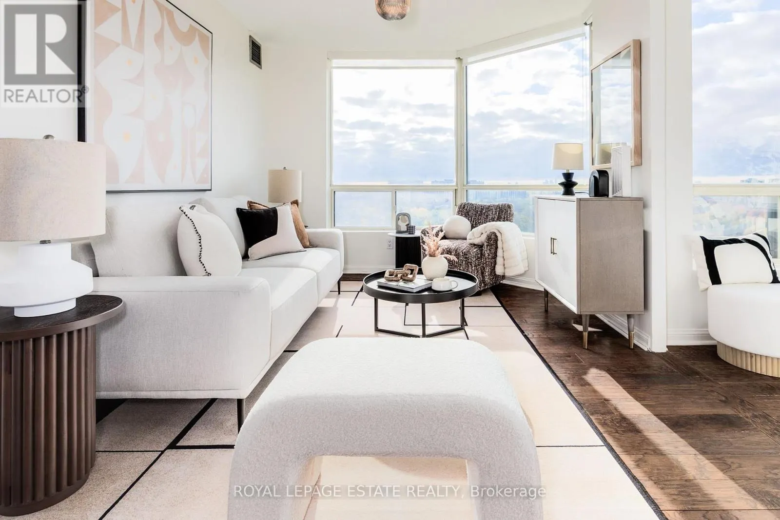 1903 - 3 HICKORY TREE ROAD