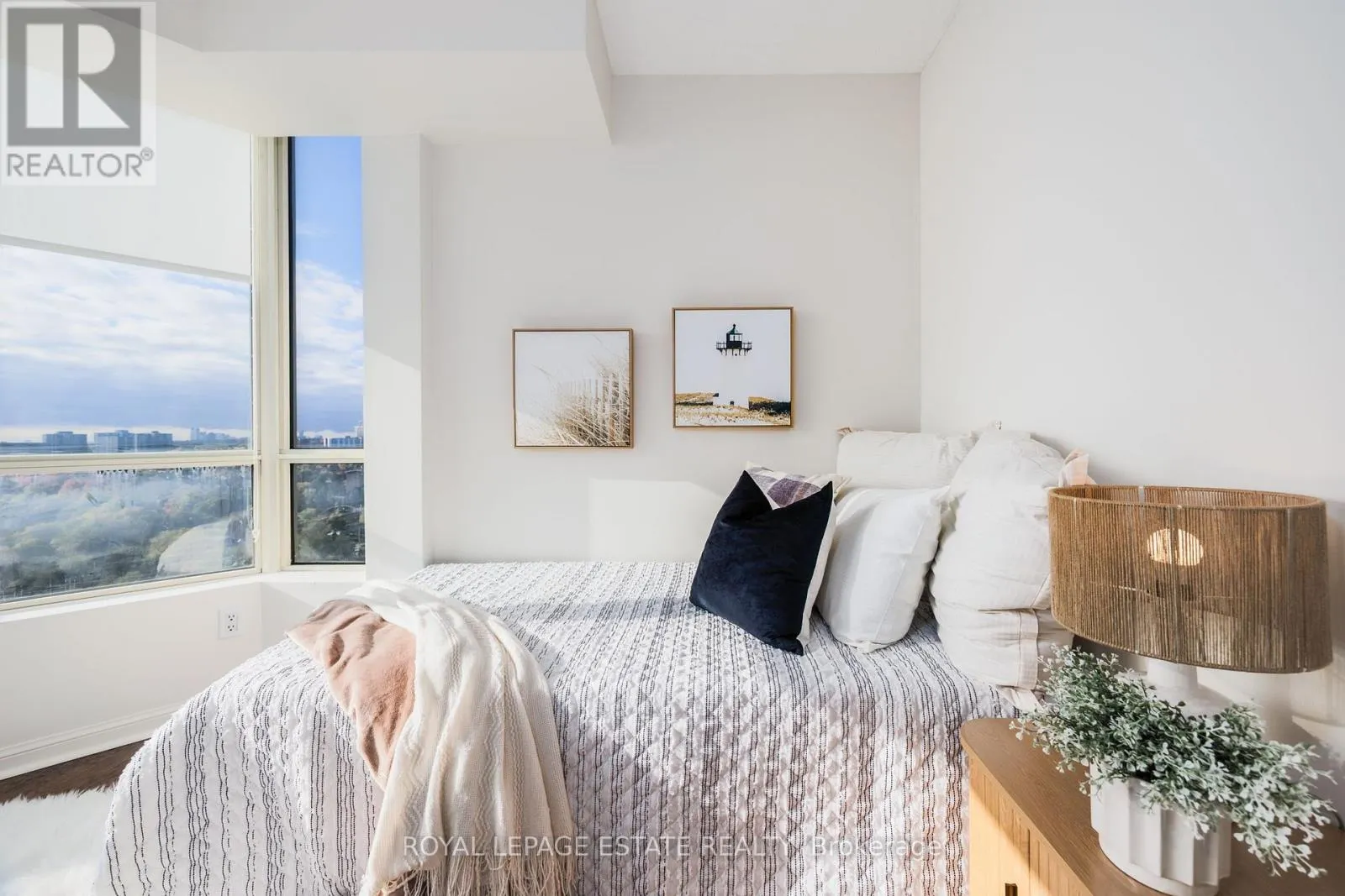 1903 - 3 HICKORY TREE ROAD