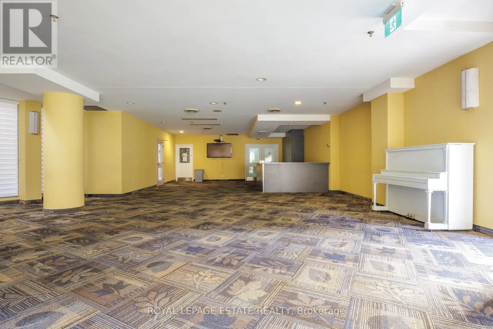 1903 - 3 HICKORY TREE ROAD