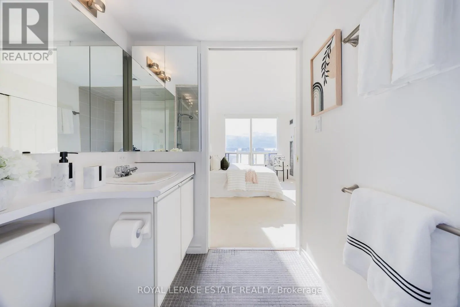 1903 - 3 HICKORY TREE ROAD