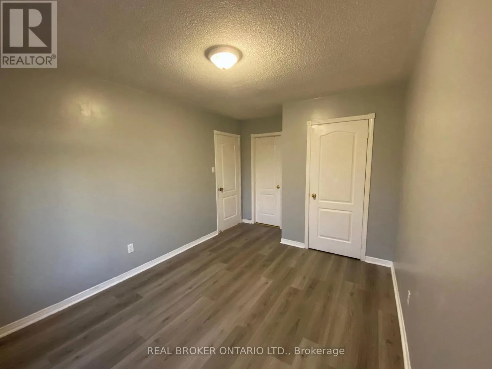 MAIN UNIT - 80 REDFINCH WAY