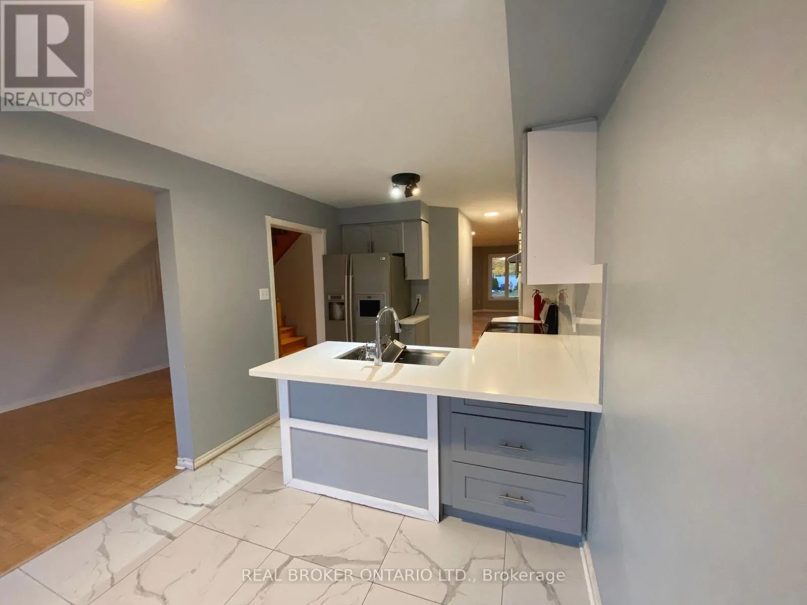 MAIN UNIT - 80 REDFINCH WAY