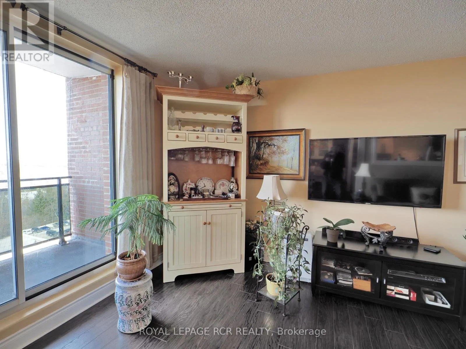 1003 - 3533 DERRY ROAD E