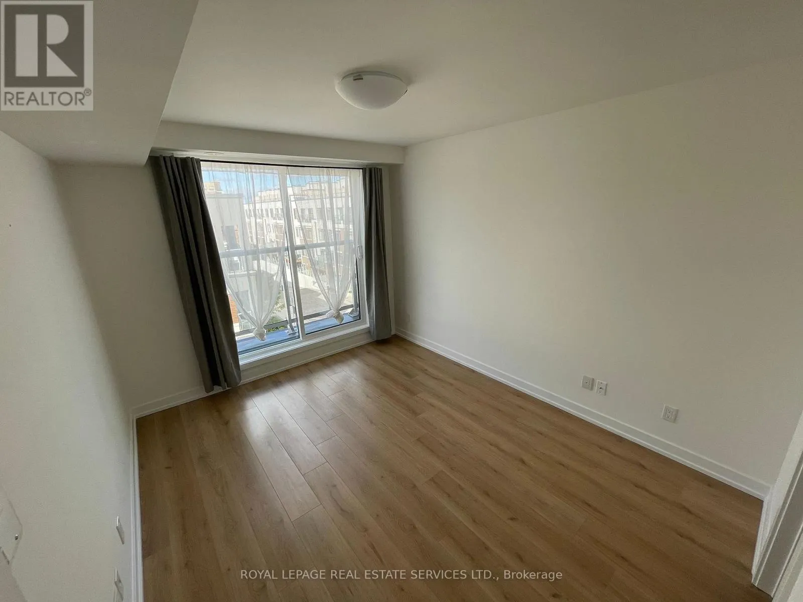 347 - 3066 SIXTH LINE