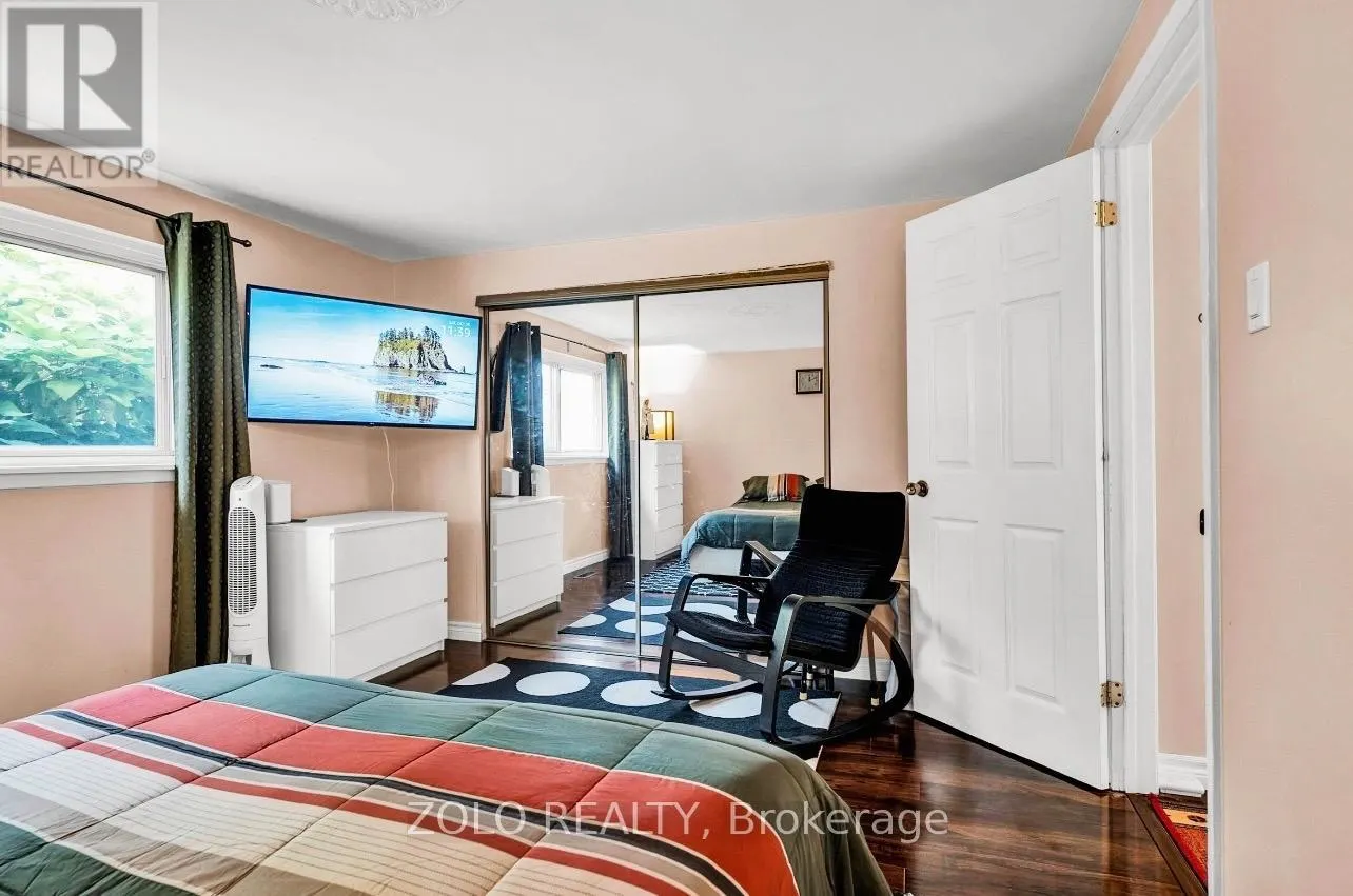 129 FOLKSTONE CRESCENT