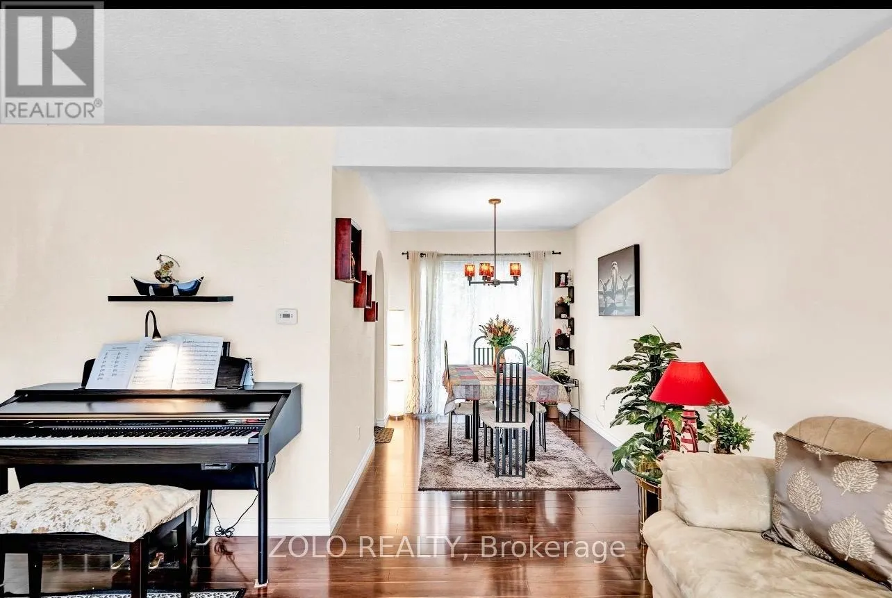 129 FOLKSTONE CRESCENT