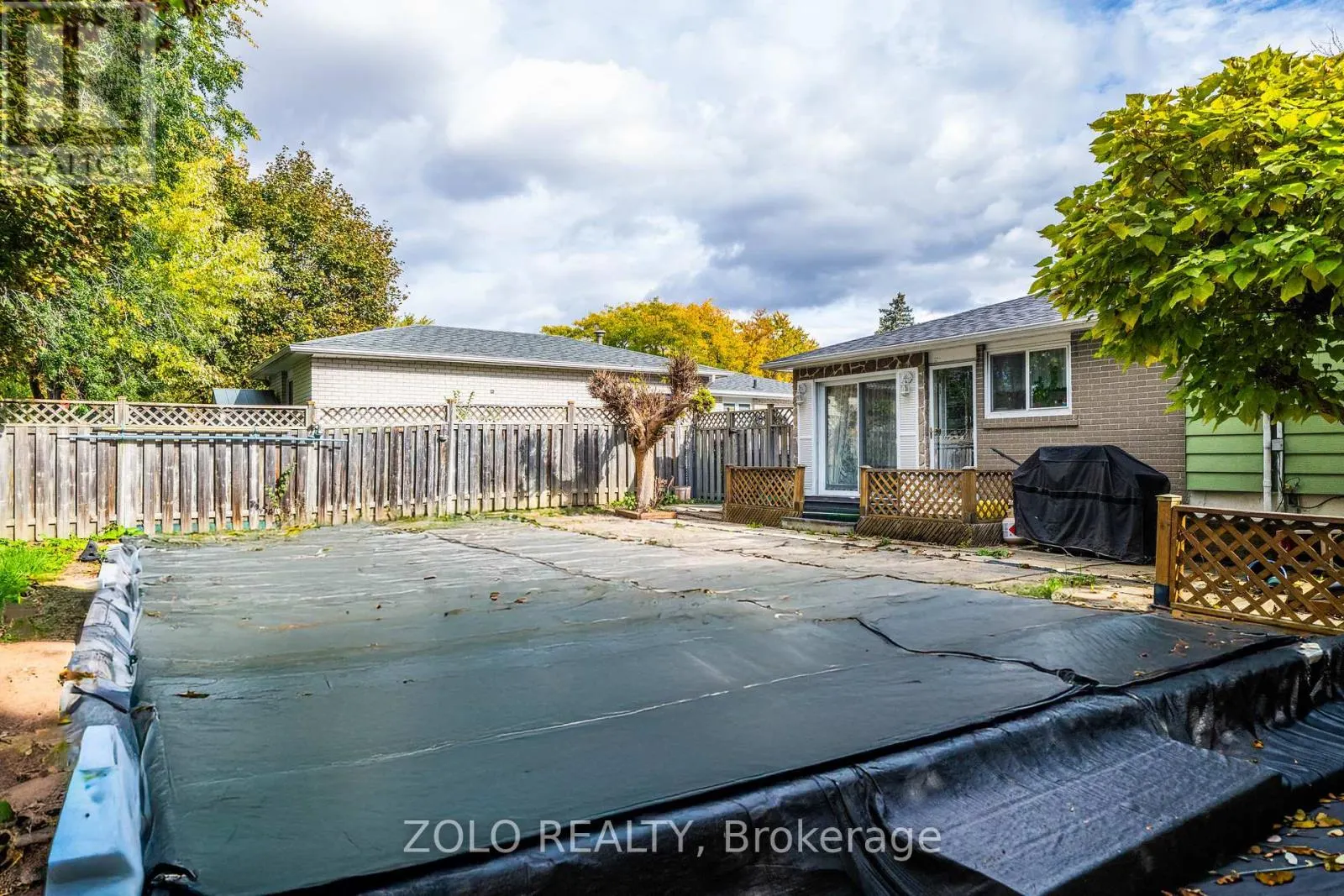 129 FOLKSTONE CRESCENT