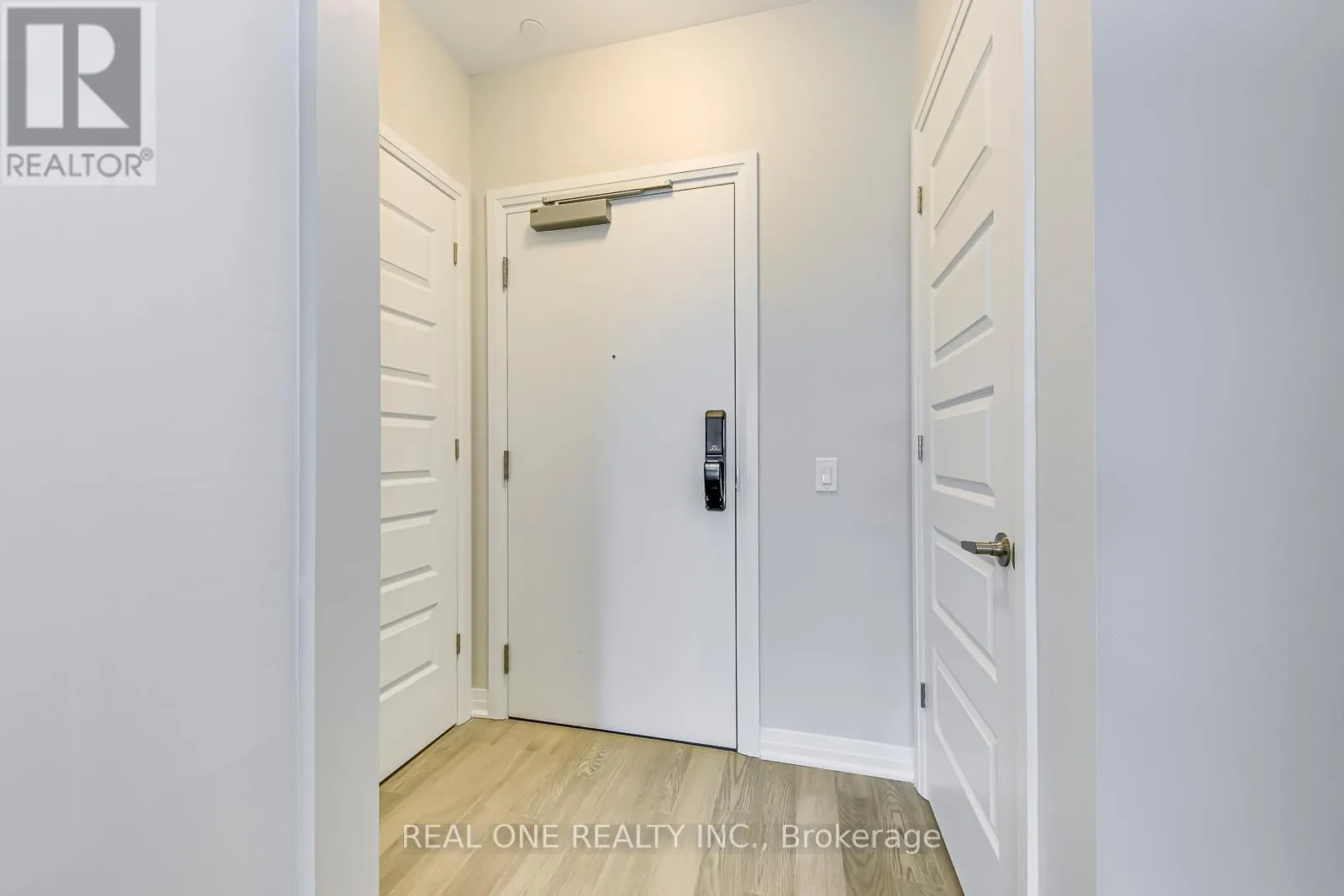 319 - 460 GORDON KRANTZ AVENUE