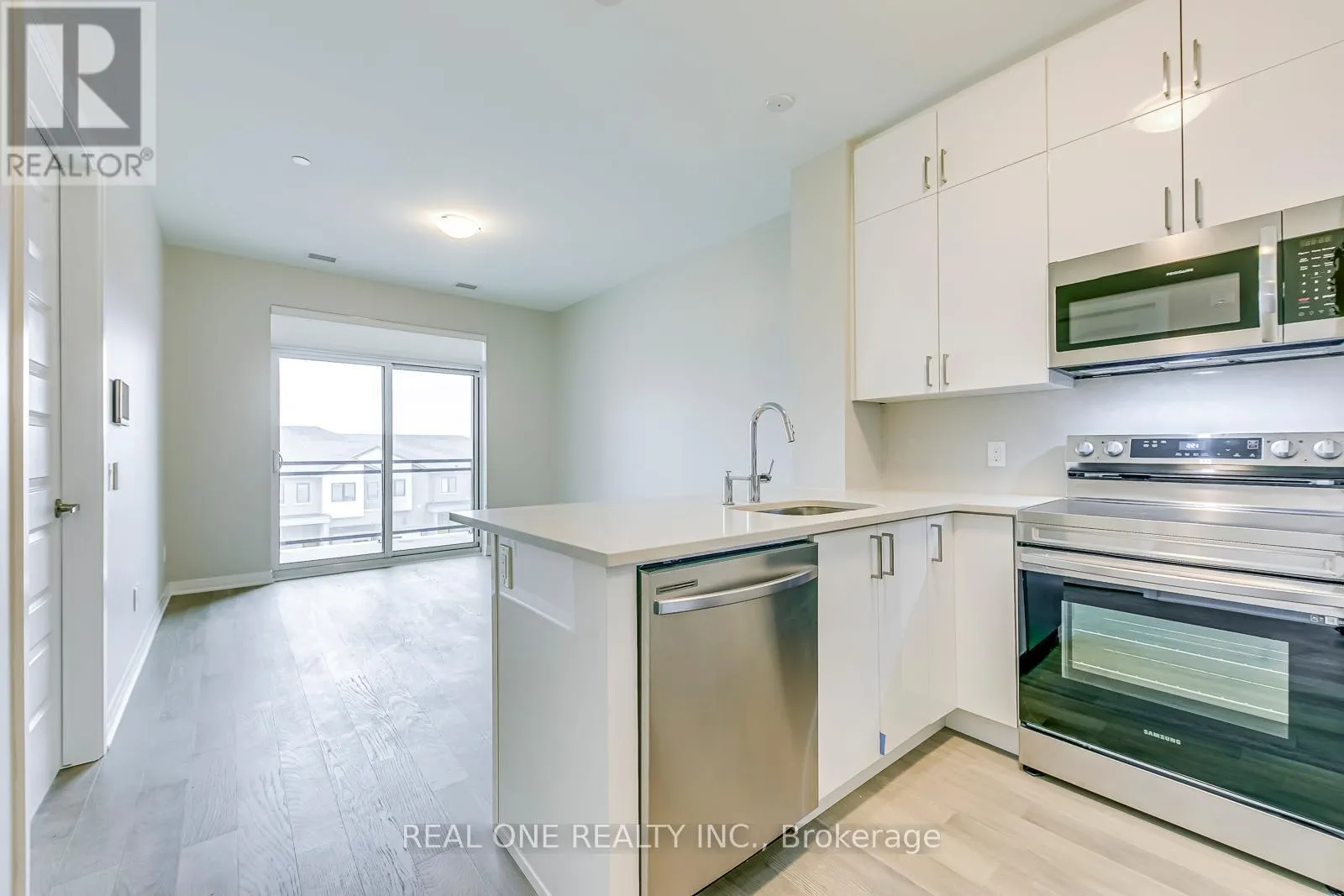 319 - 460 GORDON KRANTZ AVENUE