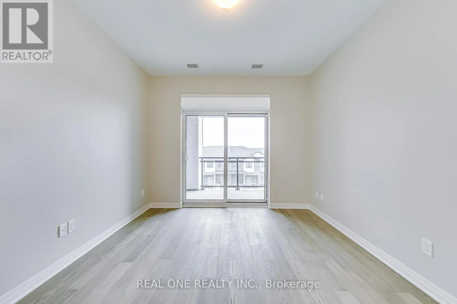 319 - 460 GORDON KRANTZ AVENUE