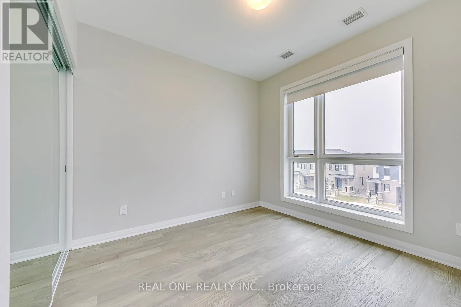 319 - 460 GORDON KRANTZ AVENUE