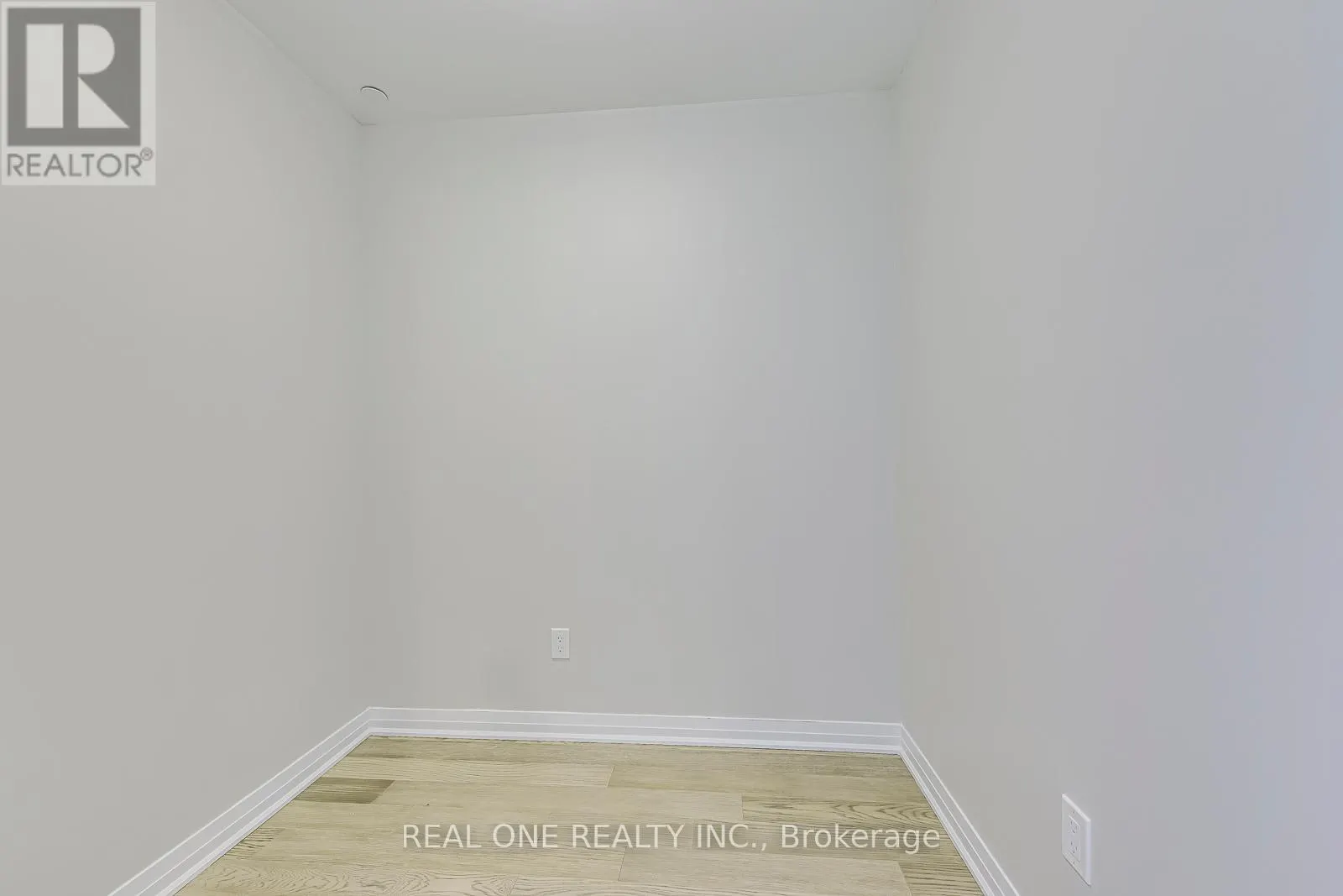 319 - 460 GORDON KRANTZ AVENUE