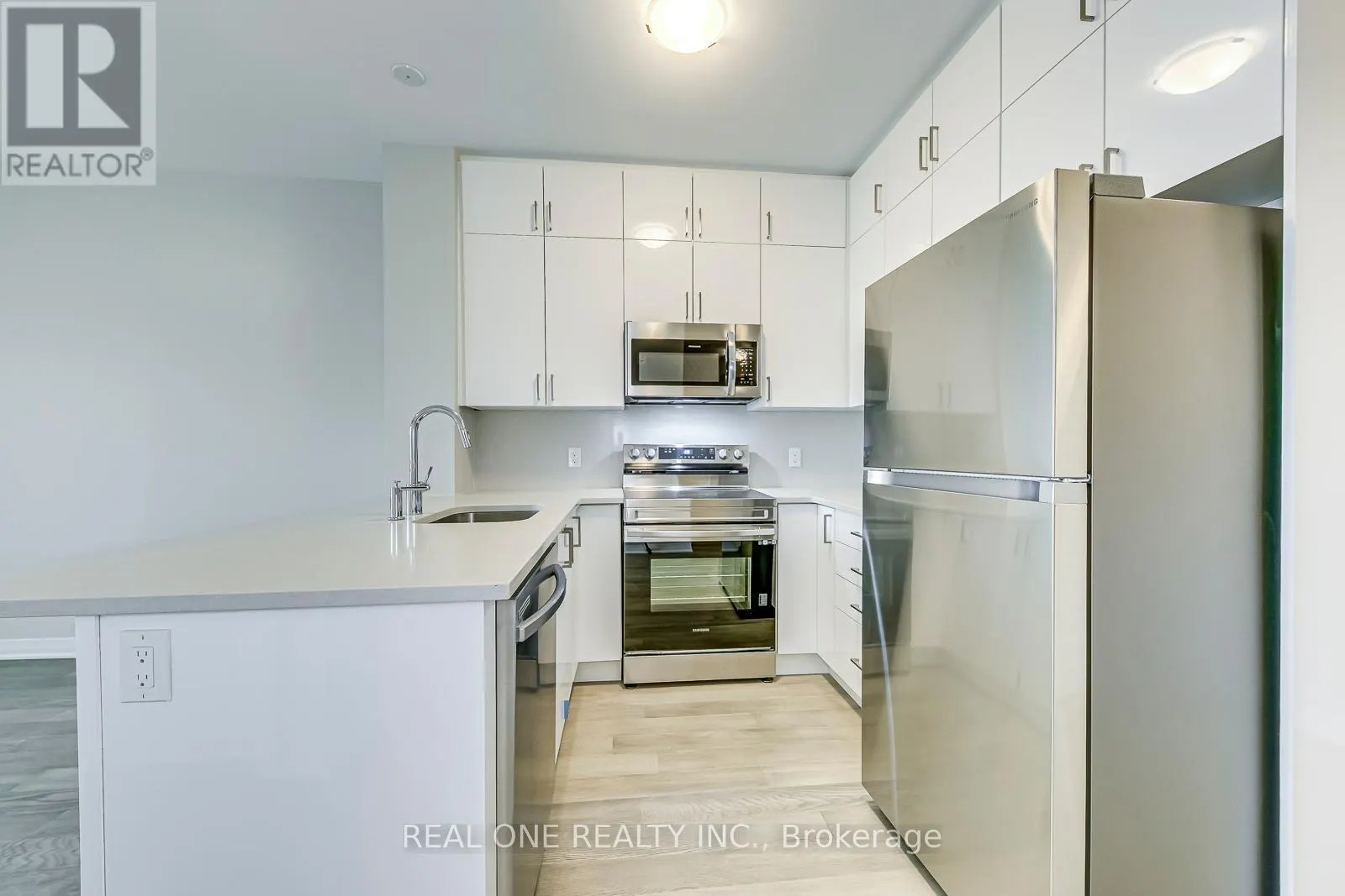 319 - 460 GORDON KRANTZ AVENUE