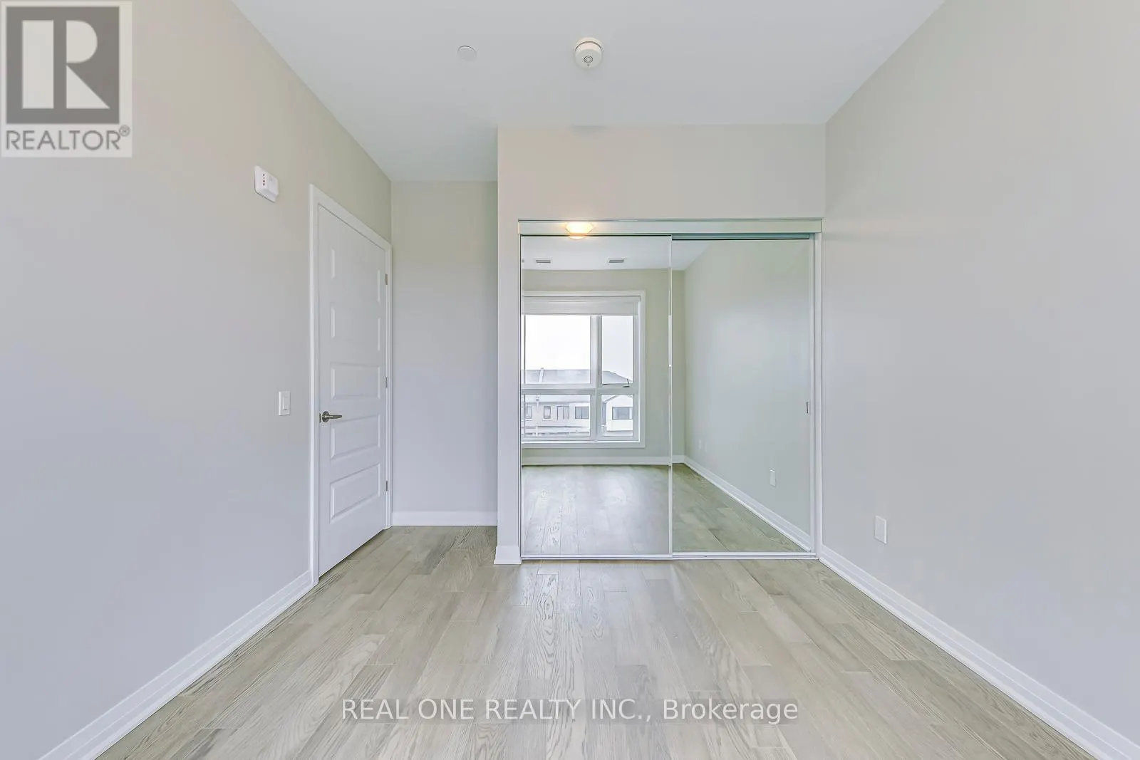 319 - 460 GORDON KRANTZ AVENUE