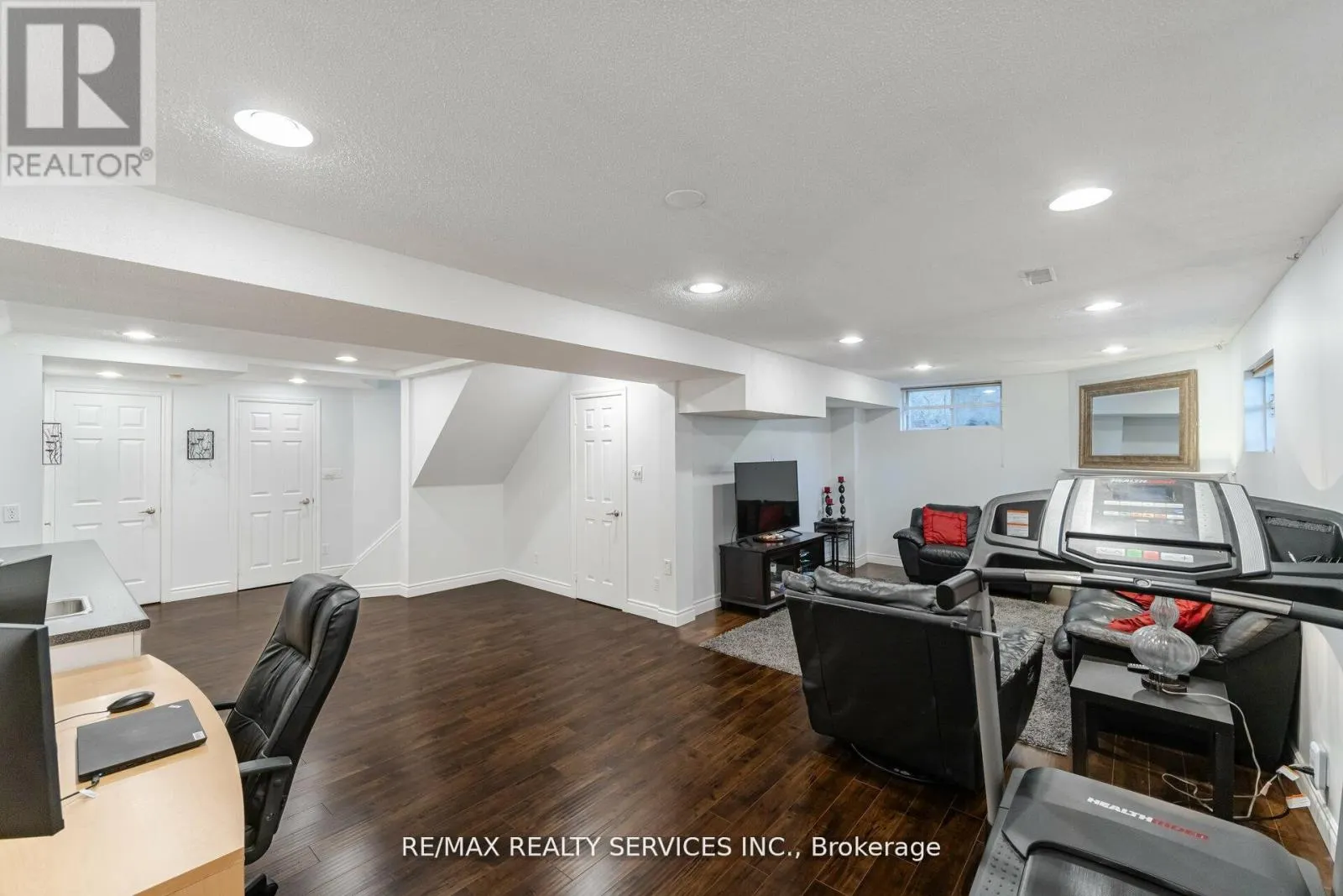 5749 GREENSBORO DRIVE