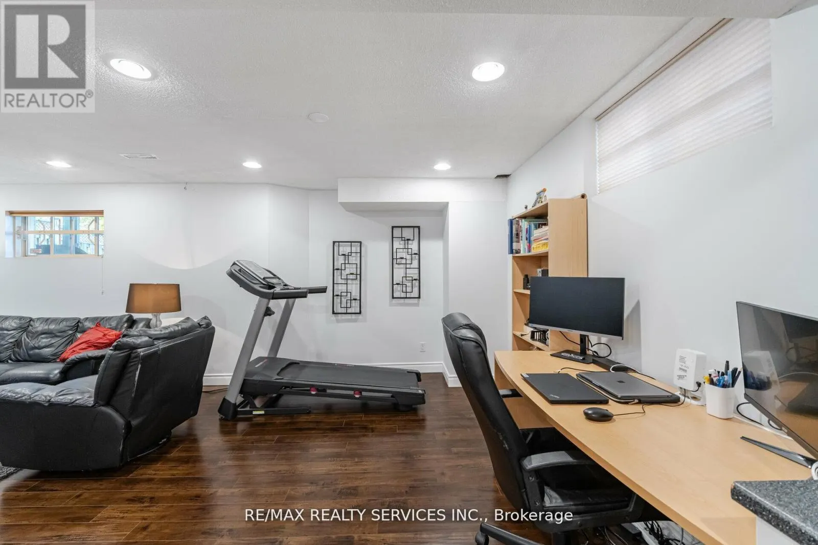 5749 GREENSBORO DRIVE