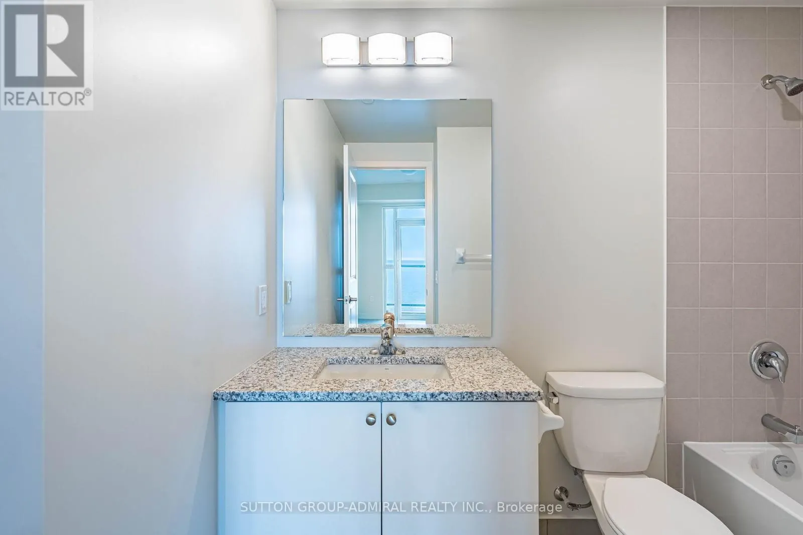 4506 - 38 ANNIE CRAIG DRIVE