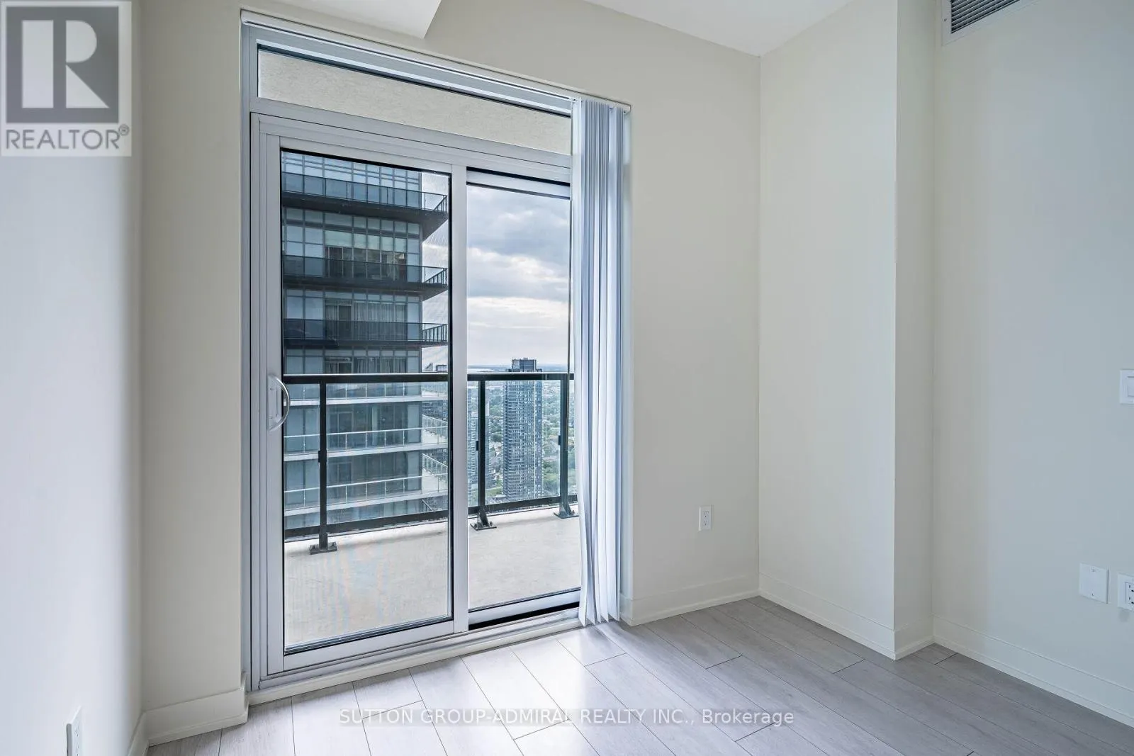 4506 - 38 ANNIE CRAIG DRIVE