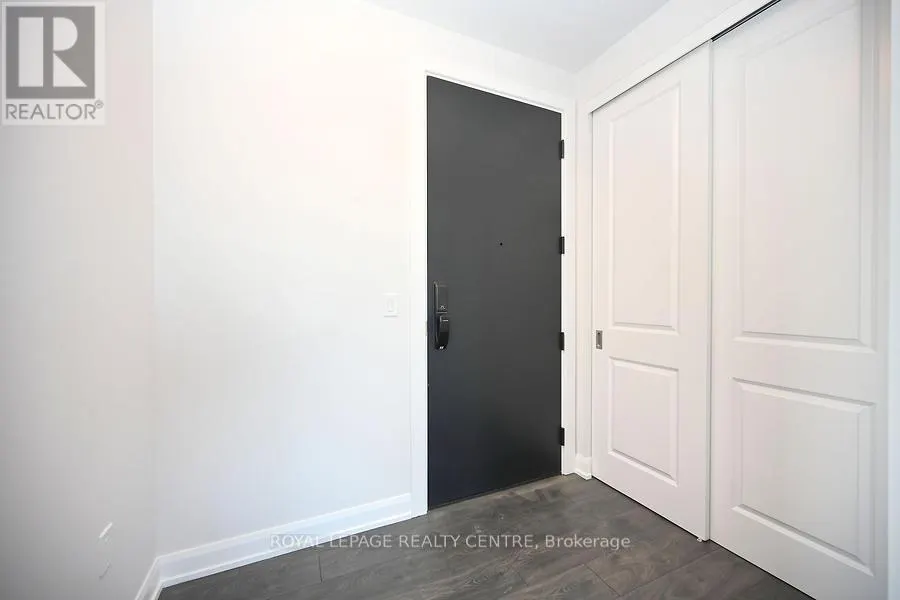 1401 - 3200 WILLIAM COLTSON AVENUE