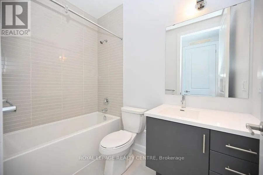 1401 - 3200 WILLIAM COLTSON AVENUE