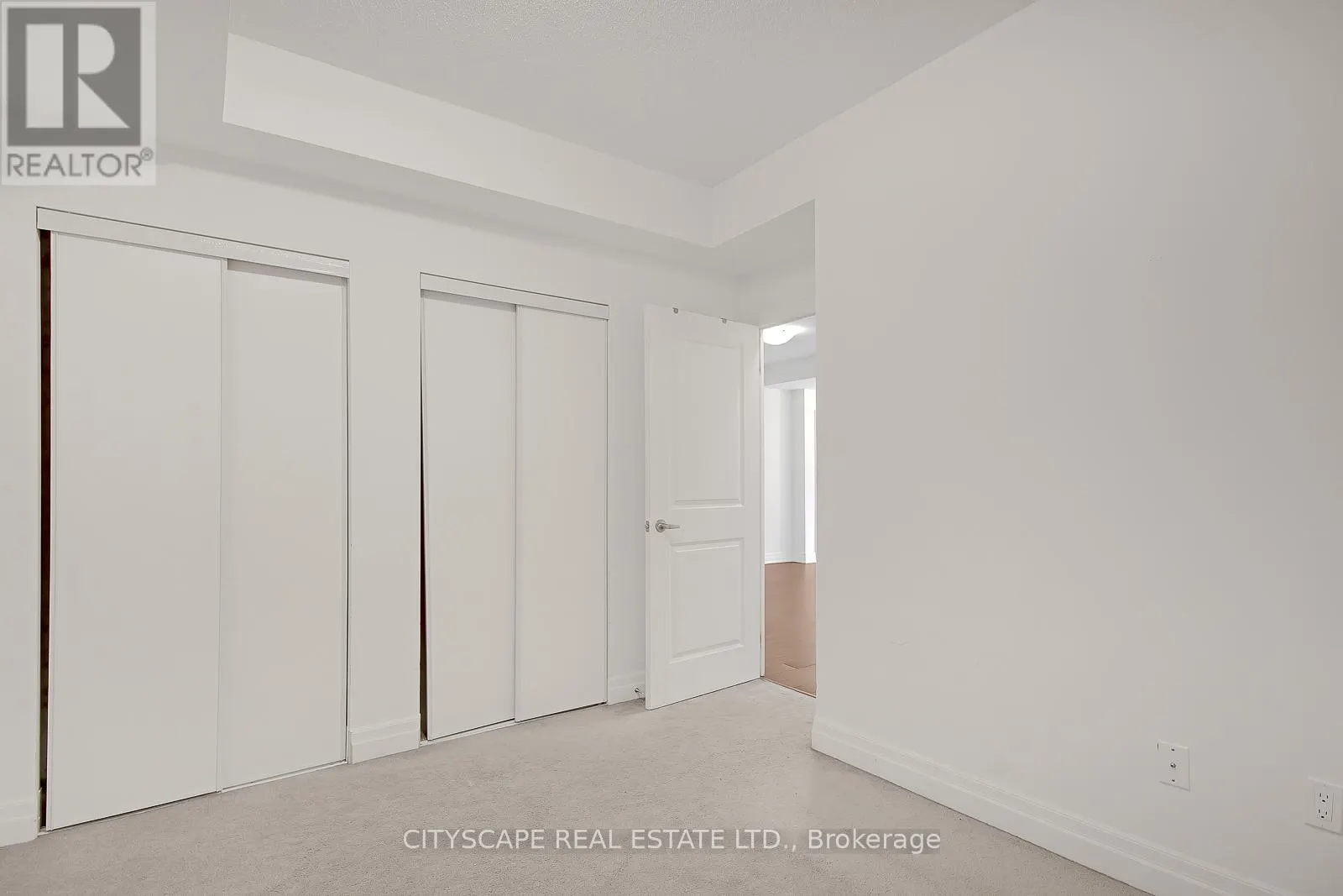 402 - 380 WALLACE AVENUE