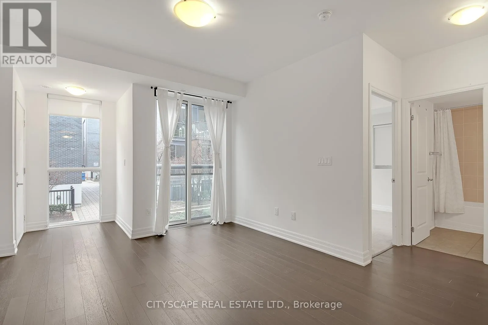 402 - 380 WALLACE AVENUE